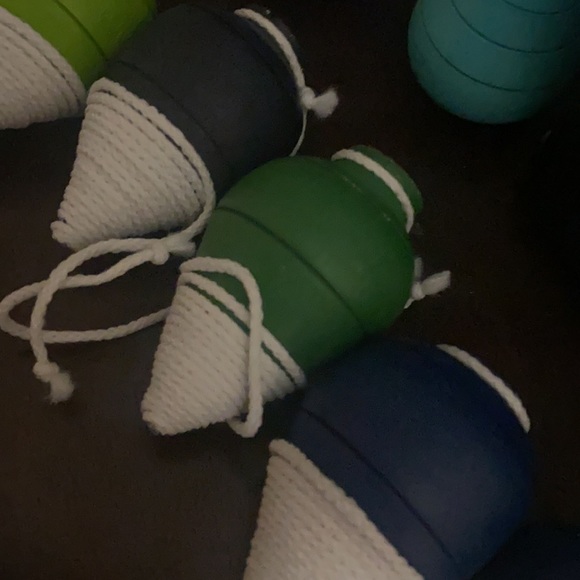 Wood made trompos… - Picture 4 of 5